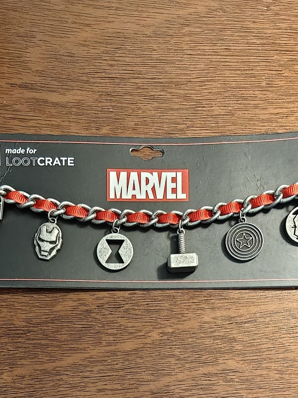 LootCrate Exclusive Marvel Heroes Avengers Charm Bracelet NWT
